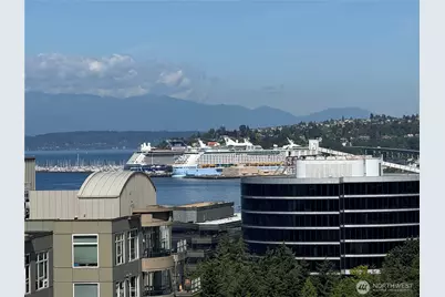 76 Cedar Street #611, Seattle, WA 98121 - Photo 3