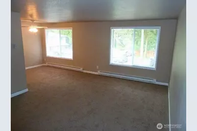 18332 Hurst Road, Lynnwood, WA 98037 - Photo 9