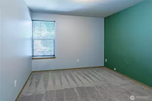 2706 9th St SE, Puyallup, WA 98374 - Photo 31