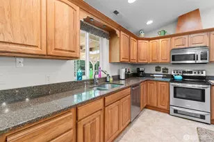 101 N Fairway Dr E, Hoodsport, WA 98548 - Photo 11