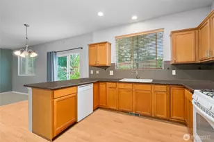 8805 24th Pl NE, Lake Stevens, WA 98258 - Photo 9