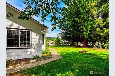 541 S 3rd Street S, McCleary, WA 98557 - Photo 5