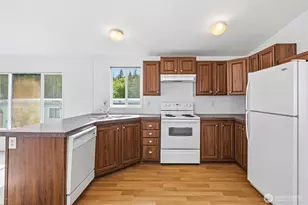 4000 Flynn St, Bellingham, WA 98229 - Photo 9
