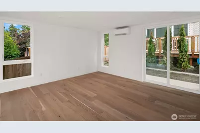 2028 NE 123rd Street, Seattle, WA 98125 - Photo 5