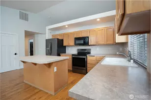 18718 14th Ave Ct E, Spanaway, WA 98387 - Photo 11