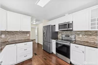 10518 132nd Street E, Puyallup, WA 98374 - Photo 5
