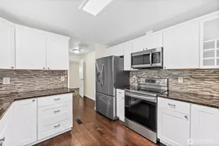 10518 132nd St E, Puyallup, WA 98374 - Photo 5