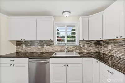 10518 132nd Street E, Puyallup, WA 98374 - Photo 7