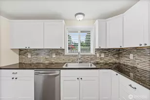 10518 132nd St E, Puyallup, WA 98374 - Photo 7