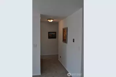 10110 Greenwood Avenue N #306, Seattle, WA 98133 - Photo 7