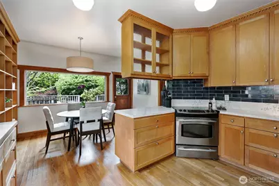 2642 NW 87th Street, Seattle, WA 98117 - Photo 9