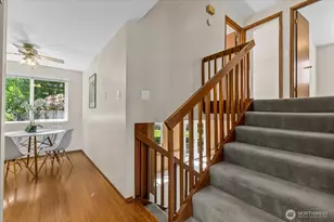 12109 SE 68th Pl, Bellevue, WA 98006 - Photo 11