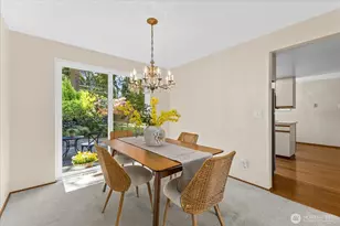 12109 SE 68th Pl, Bellevue, WA 98006 - Photo 9
