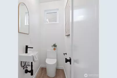 2769 59th Avenue SW #A, Seattle, WA 98116 - Photo 23