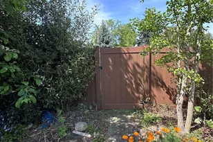1025 E 53rd St, Tacoma, WA 98404 - Photo 11