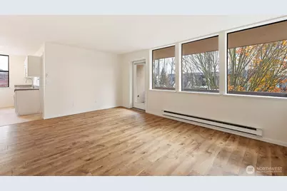 802 N 43rd Street, Seattle, WA 98103 - Photo 11