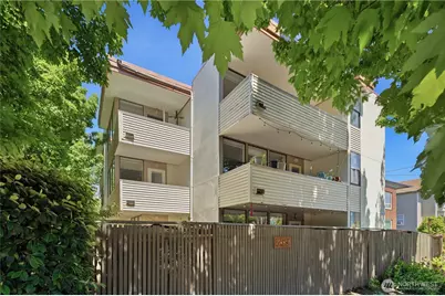 802 N 43rd Street, Seattle, WA 98103 - Photo 1