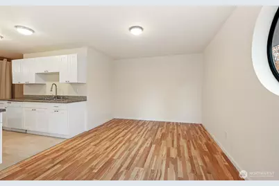 802 N 43rd Street, Seattle, WA 98103 - Photo 15