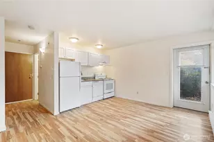 802 N 43rd St, Seattle, WA 98103 - Photo 9