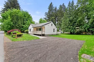 2001 Karen Frazier Rd SE, Olympia, WA 98501 - Photo 3