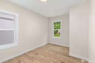 2001 Karen Frazier Rd SE, Olympia, WA 98501 - Photo 17