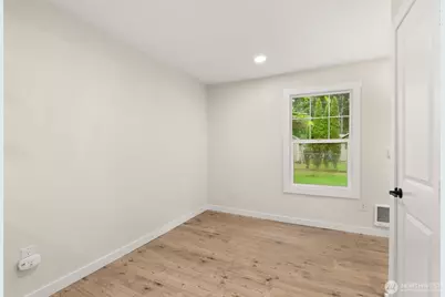 2001 Karen Frazier Road SE, Olympia, WA 98501 - Photo 21