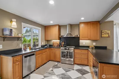 709 W 24th Street, Vancouver, WA 98660 - Photo 9