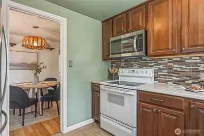 16509 Fremont Avenue N, Shoreline, WA 98133 - Photo 9