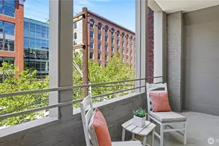 526 1st Ave S, Seattle, WA 98104 - Photo 7