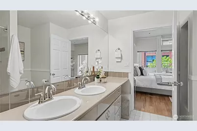 526 1st Avenue S #314, Seattle, WA 98104 - Photo 17