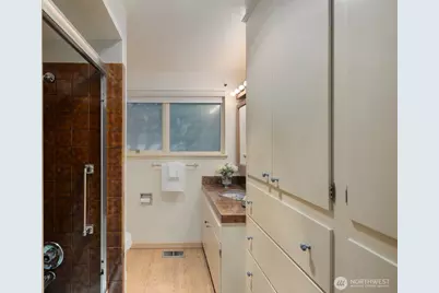 8433 221st Place SW, Edmonds, WA 98026 - Photo 15