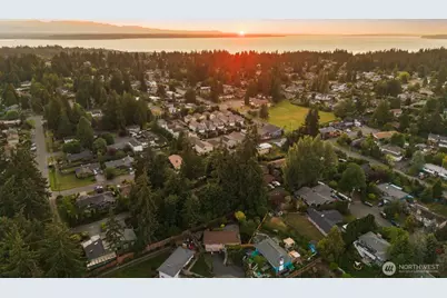 8433 221st Place SW, Edmonds, WA 98026 - Photo 33