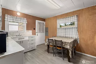 702 King Rd, Winlock, WA 98596 - Photo 7