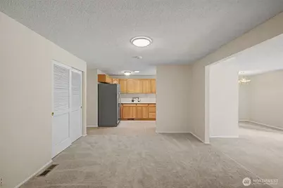 19922 Dayton Avenue N, Shoreline, WA 98133 - Photo 9
