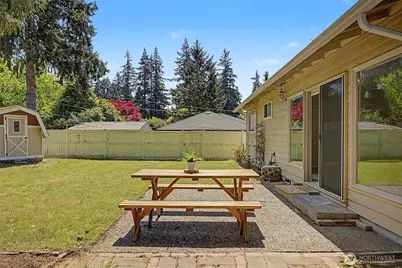 19922 Dayton Avenue N, Shoreline, WA 98133 - Photo 31