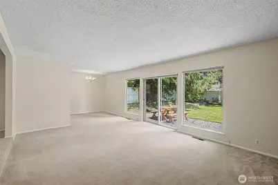 19922 Dayton Avenue N, Shoreline, WA 98133 - Photo 21
