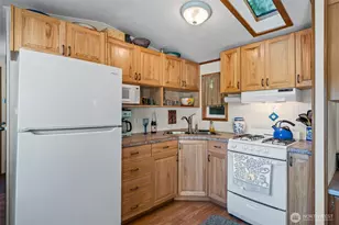 90 Lakeshore Pl, Hoodsport, WA 98548 - Photo 21