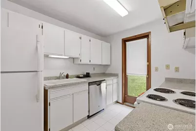 1700 NW 64th Street, Seattle, WA 98107 - Photo 11