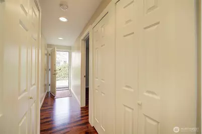 9840 NE 116th Street #4, Kirkland, WA 98034 - Photo 3