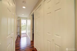 9840 NE 116th St, Kirkland, WA 98034 - Photo 3