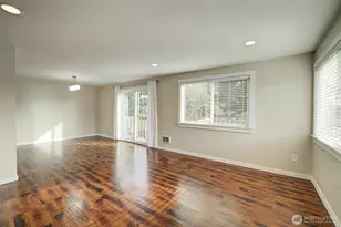 9840 NE 116th St, Kirkland, WA 98034 - Photo 9