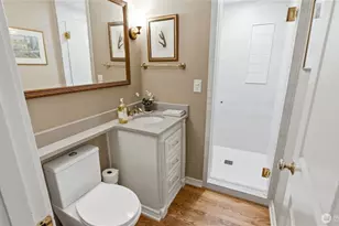 10506 Robin Hood Dr, Edmonds, WA 98020 - Photo 9