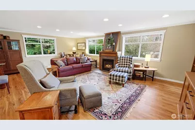 10506 Robin Hood Drive, Edmonds, WA 98020 - Photo 21