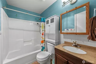 205 N Bogart Avenue, Granite Falls, WA 98252 - Photo 17