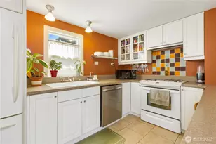 7708 35th Ave S, Seattle, WA 98118 - Photo 7