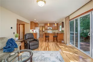 10717 Suncrest Dr, Anderson Island, WA 98303 - Photo 11