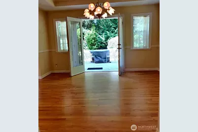 8511 Ferncliff Avenue NE, Bainbridge Island, WA 98110 - Photo 9