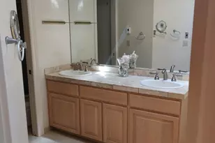 8511 Ferncliff Ave NE, Bainbridge Island, WA 98110 - Photo 17