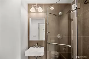 1642 Federal Ave E, Seattle, WA 98122 - Photo 21