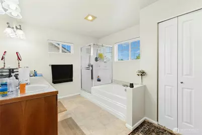 16918 Woodside Drive SE, Renton, WA 98058 - Photo 21
